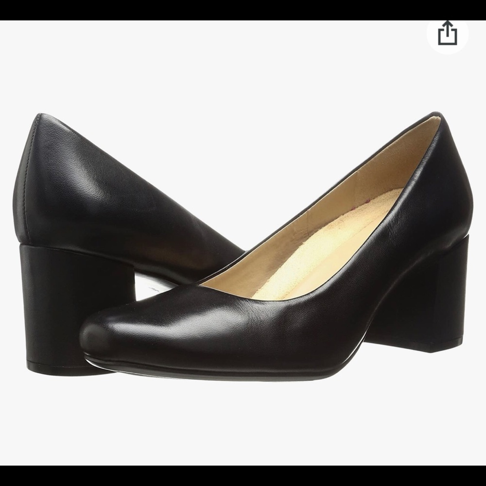 Naturalizer Whitney Pump